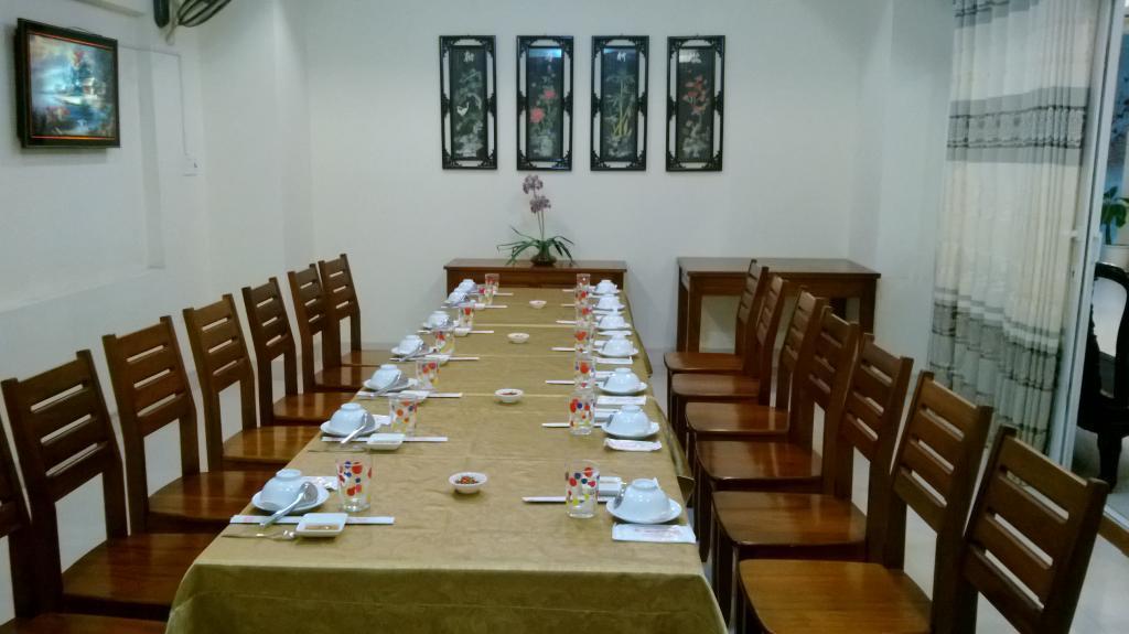 Hoang Yen Canary Hotel Куинён Экстерьер фото