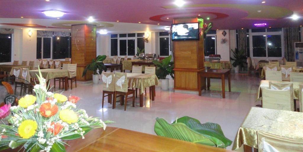 Hoang Yen Canary Hotel Куинён Экстерьер фото