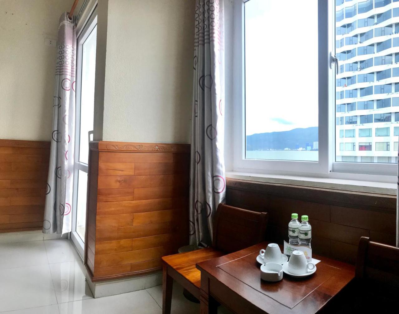 Hoang Yen Canary Hotel Куинён Экстерьер фото
