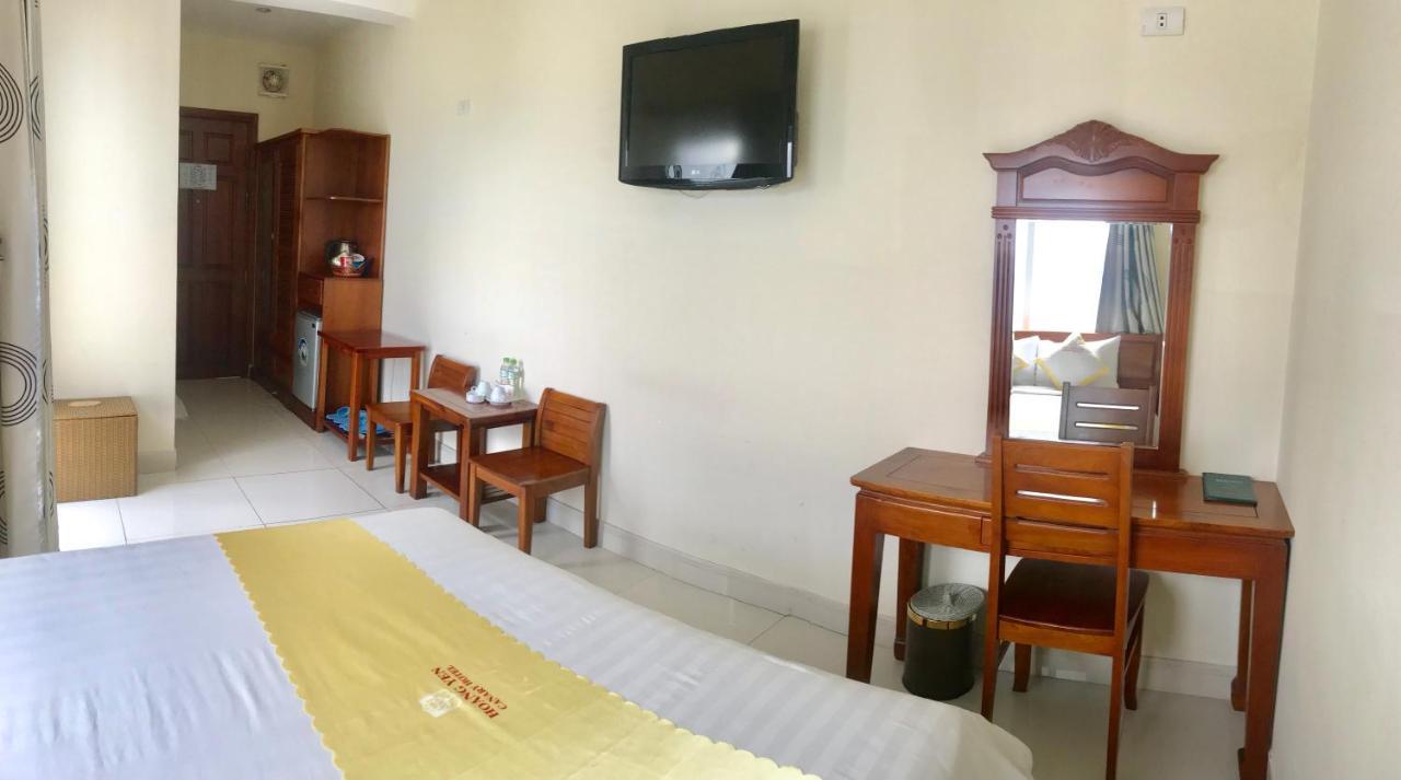 Hoang Yen Canary Hotel Куинён Экстерьер фото