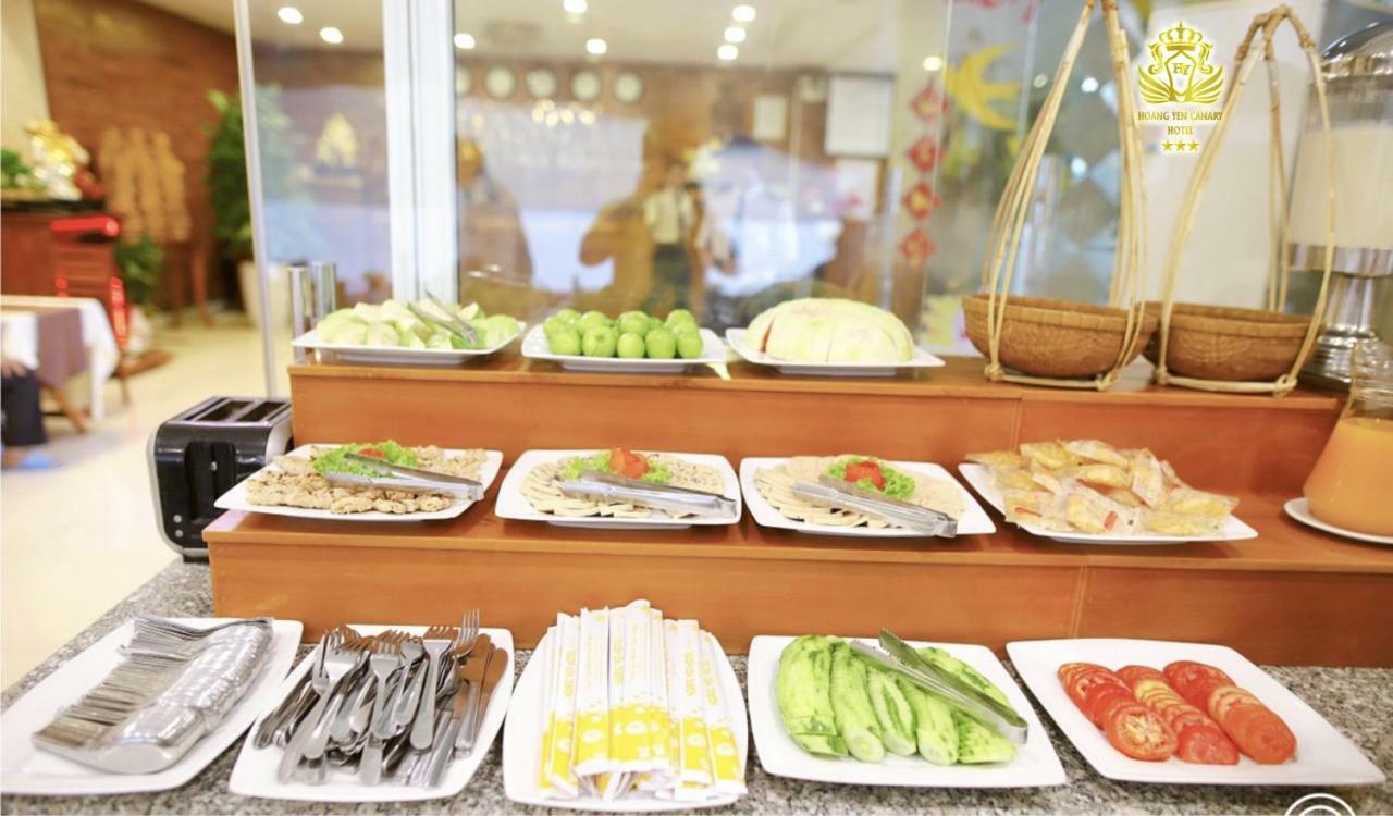 Hoang Yen Canary Hotel Куинён Экстерьер фото