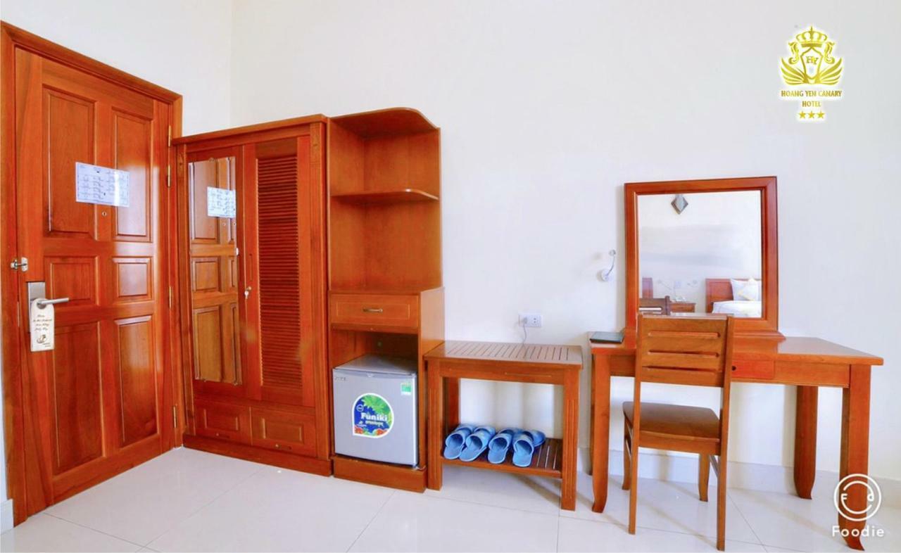 Hoang Yen Canary Hotel Куинён Экстерьер фото